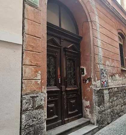 Apartment Keymaster's Hideaway *